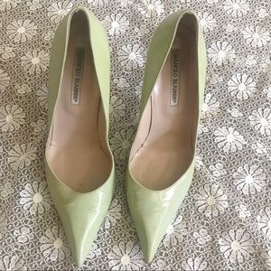 MANOLO Blahnik Green Point Heel Patent 39.5